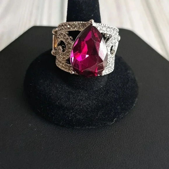 Paparazzi Accessories | Fashion Ring | Pink| Fits Size 6 to 10 | NWT - Picture 2 of 3